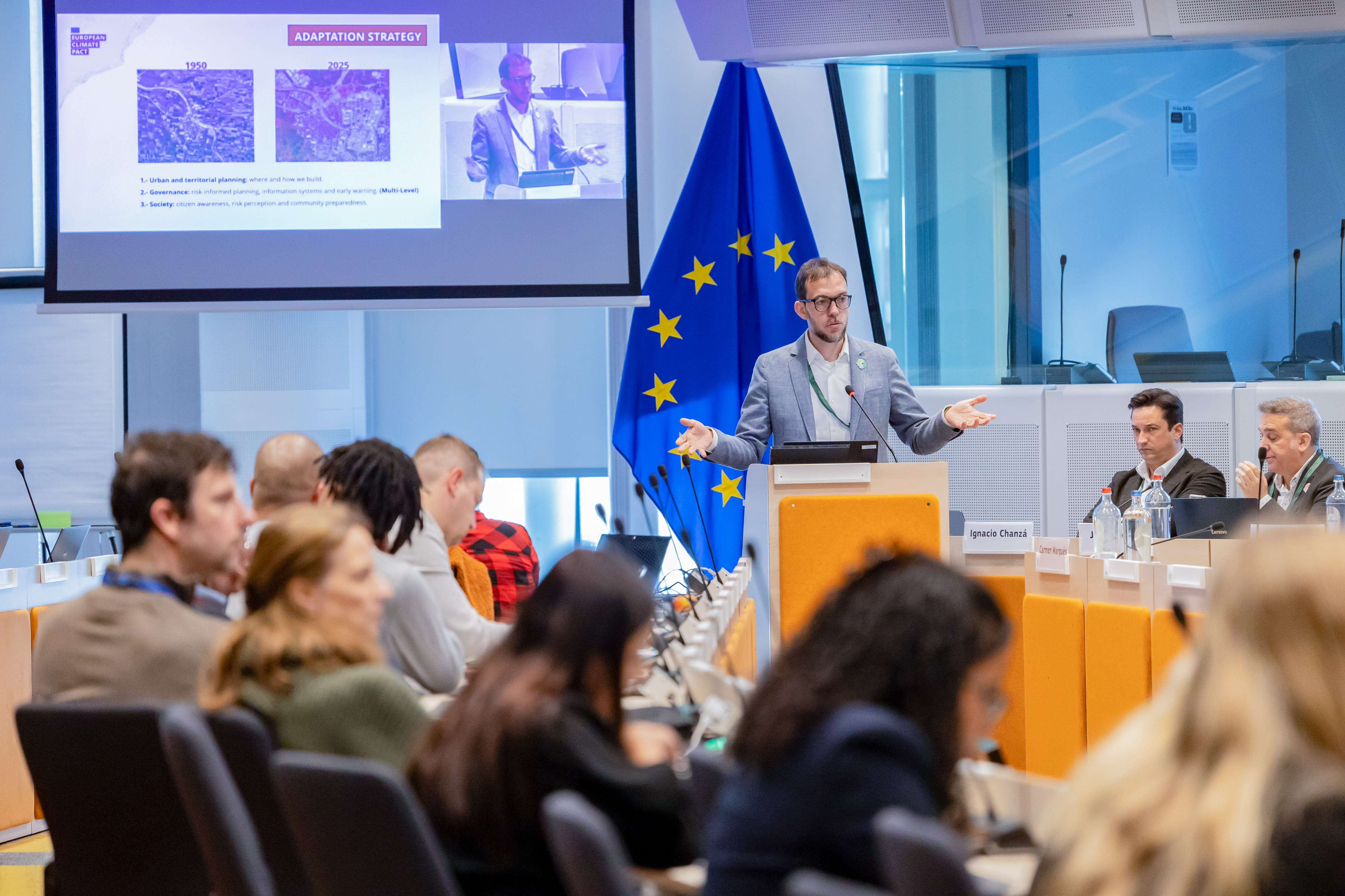 Climate adaptation strategies were shared, drawing on the example of the Valencia floods 