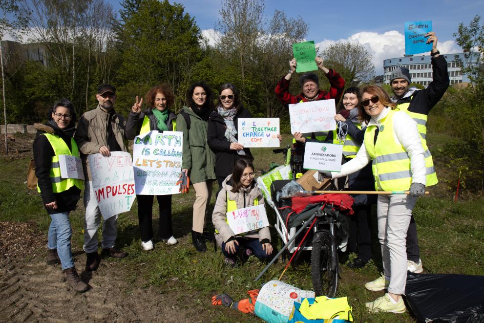 Several Pact Ambassadors and friends as they got ready for the "Marche pour la terre" on Earth Day, Luxembourg, 22 April 2024.